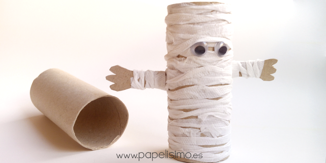 manualidades-faciles-niños-como-hacer-momia-papel-halloween-DIY-paper-mummy-papelisimo