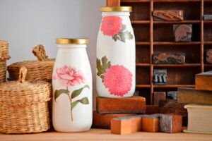 Botella-decorada-con-decoupage-DIY-Milk-Bottles