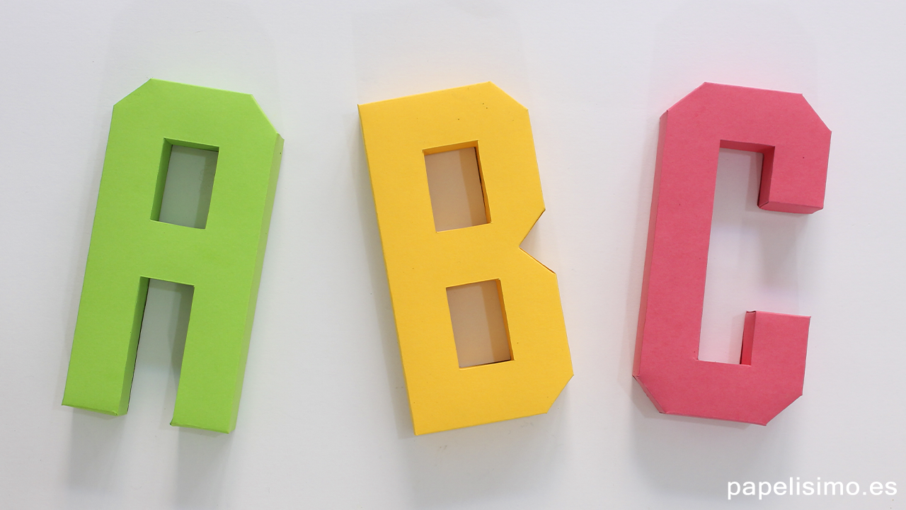 Letras en 3D de carton