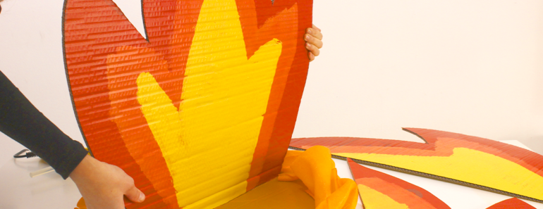 Cómo hacer hoguera fuego de cartón diy cardboard bonfire