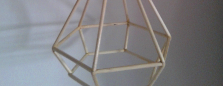 Lámpara-de-madera-colgante