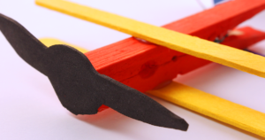 Avion-pinzas-de-ropa-diy