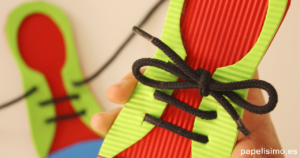 Aprender a atarse los cordones niños